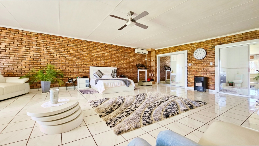 3 Bedroom Property for Sale in Oranjeville Free State